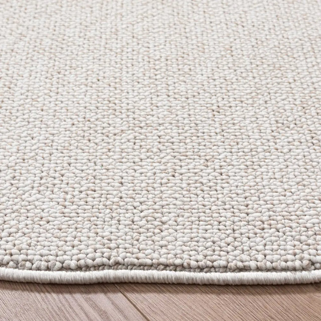 Safavieh River 6'-7" x 6'-7" Rug in Beige / Ivory