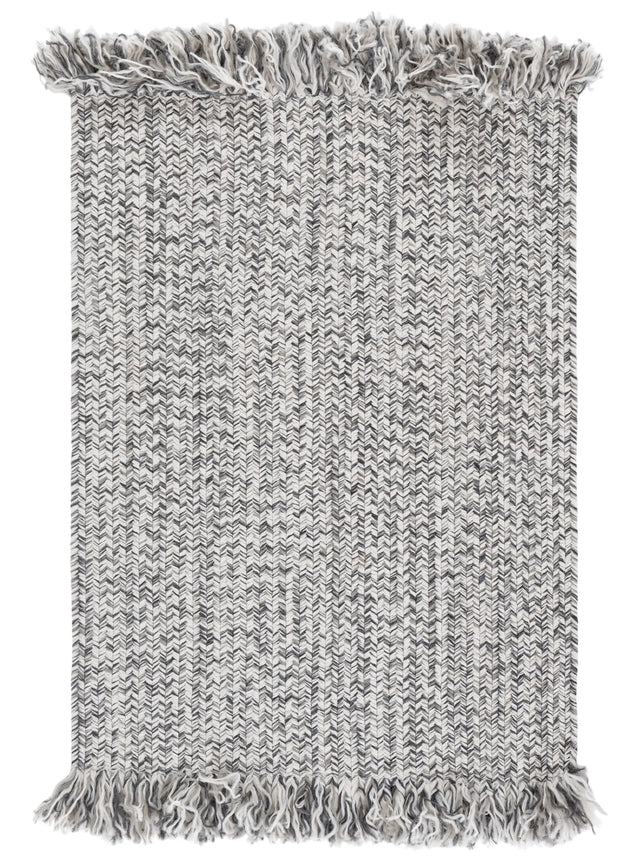 Safavieh Braided 300 2'-0" x 3'-0" Rug in Grey / Ivory