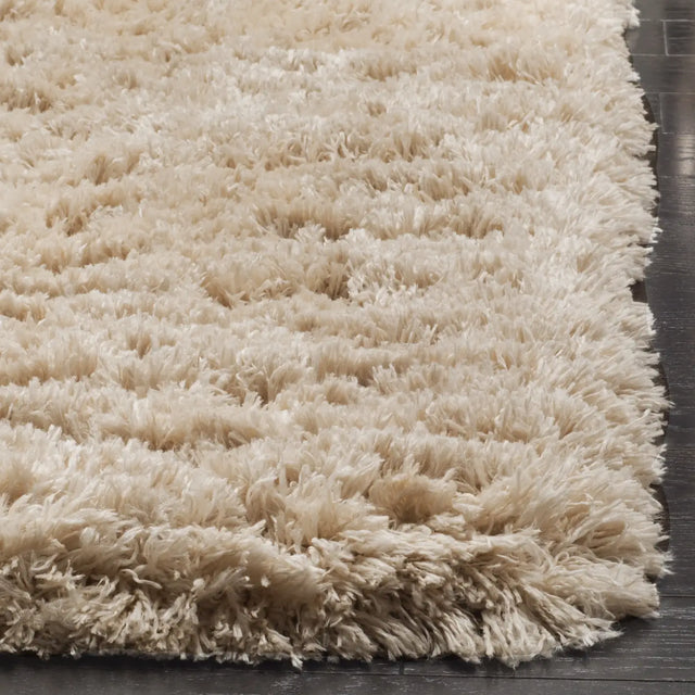 Safavieh Polar Shag 4'-0" x 6'-0" Rug in Light Beige