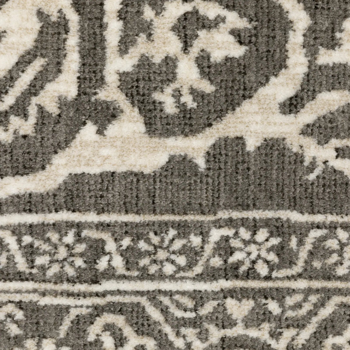 Oriental Weavers Sphinx Intrigue Int04 Grey/ Ivory Rug - room scene 2