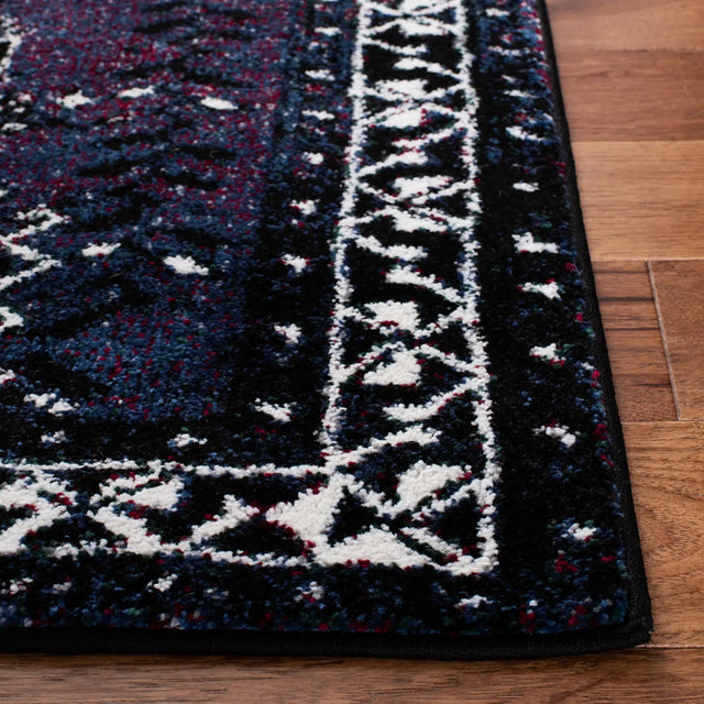 Safavieh Vintage Hamadan 4'-0" x 6'-0" Rug in Purple / Black
