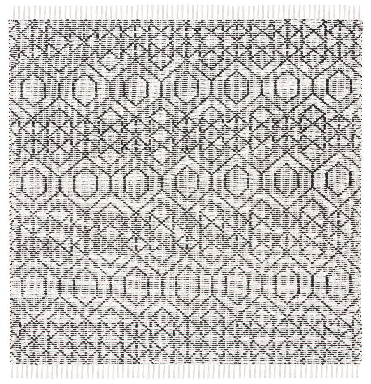 Safavieh Montauk 6'-0" x 6'-0" Rug in Black / Beige