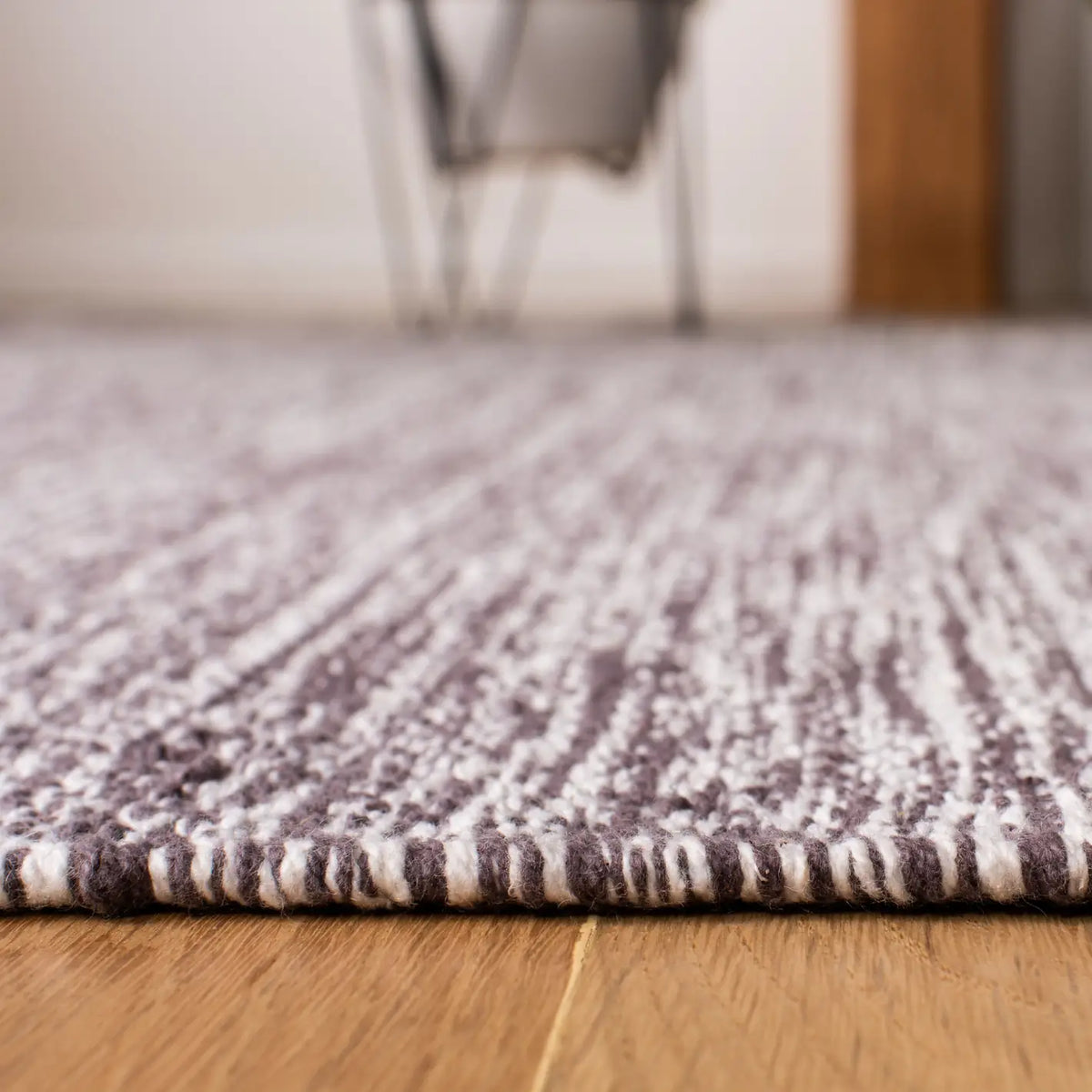 Safavieh Montauk 5'-0" x 8'-0" Rug in Charcoal