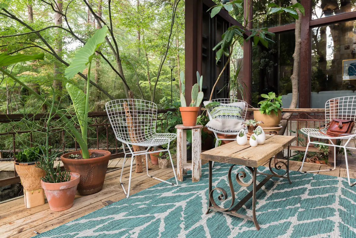 Loloi Isle Ie-02 Teal / Grey Rugs - room scene 1 horizontal