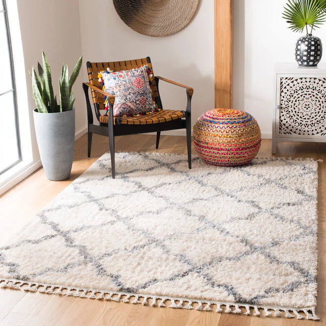 Safavieh Berber Fringe Shag 5'-3" x 7'-6" Rug in Cream / Grey