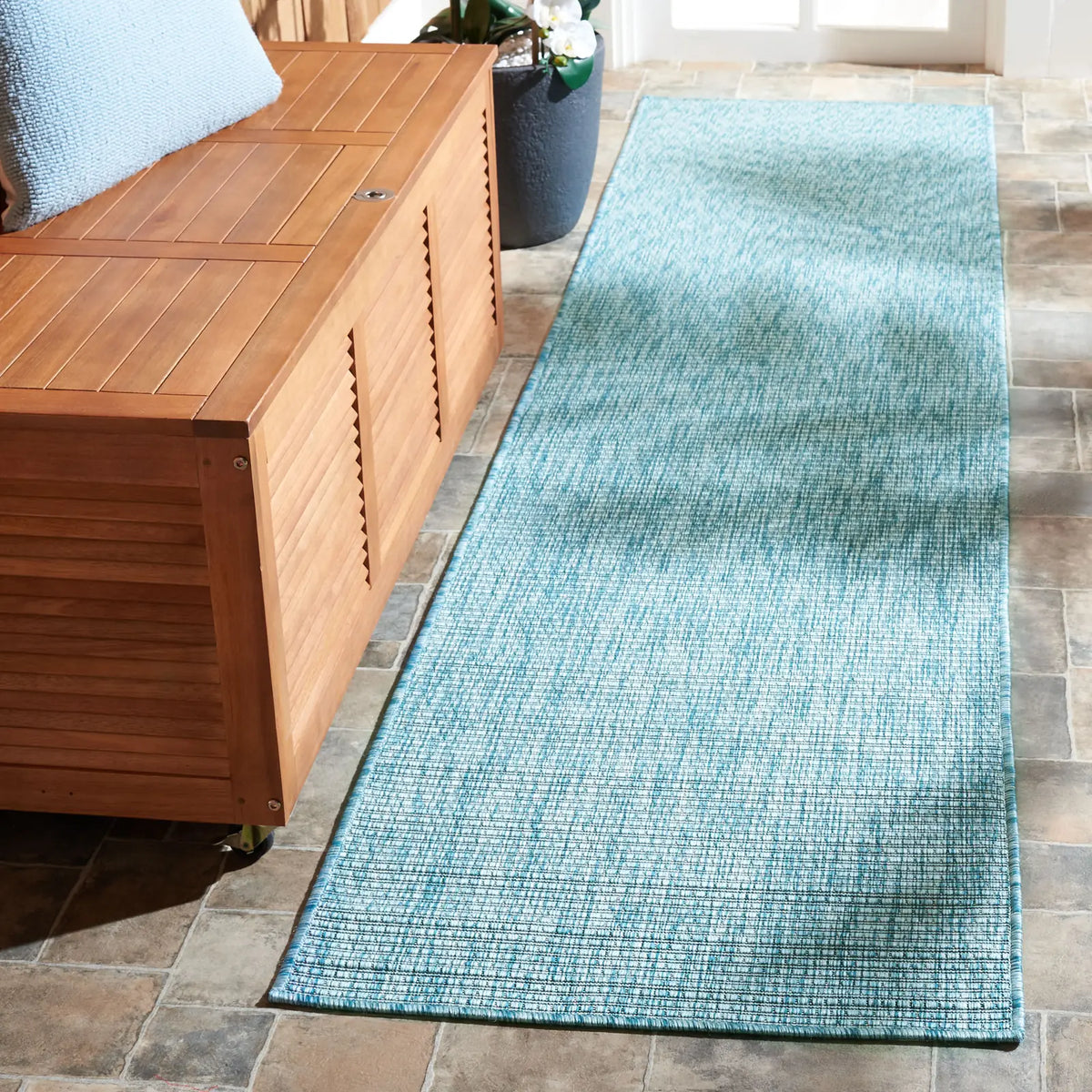 Safavieh Courtyard 2'-2" x 9'-0" Rug in Aqua / Aqua