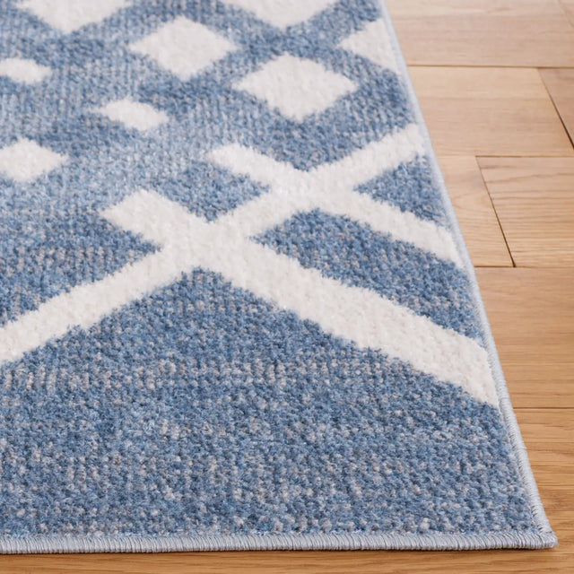 Safavieh Blair Washable 4'-0" x 6'-0" Rug in Blue / Ivory