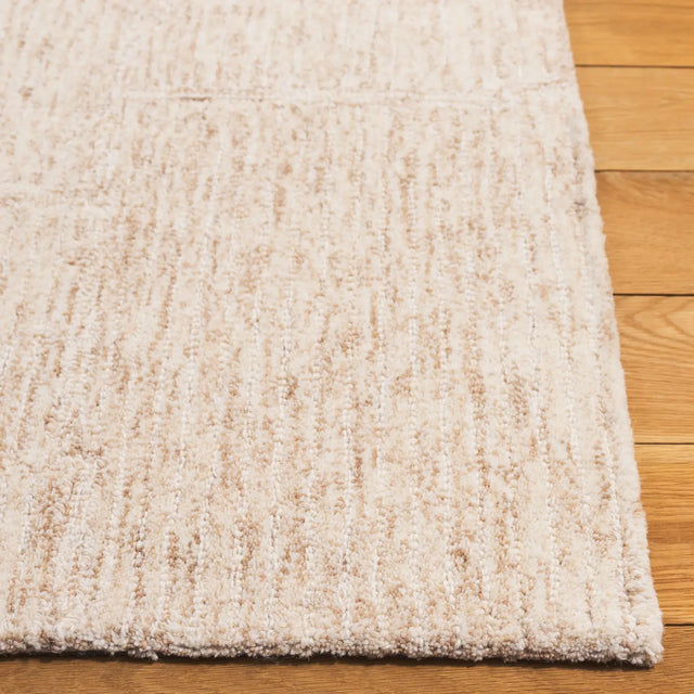 Safavieh Pine 4'-0" x 6'-0" Rug in Beige