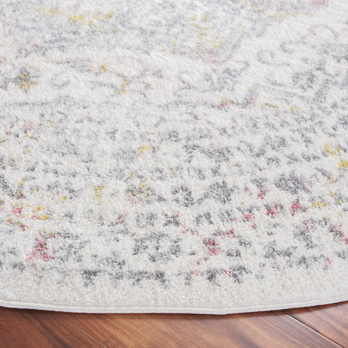 Safavieh Layla 6'-7" x 6'-7" Rug in Ivory Grey / Pink
