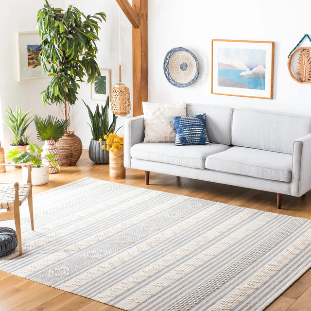 Safavieh Striped Kilim 10'-0" x 14'-0" Rug in Silver / Ivory