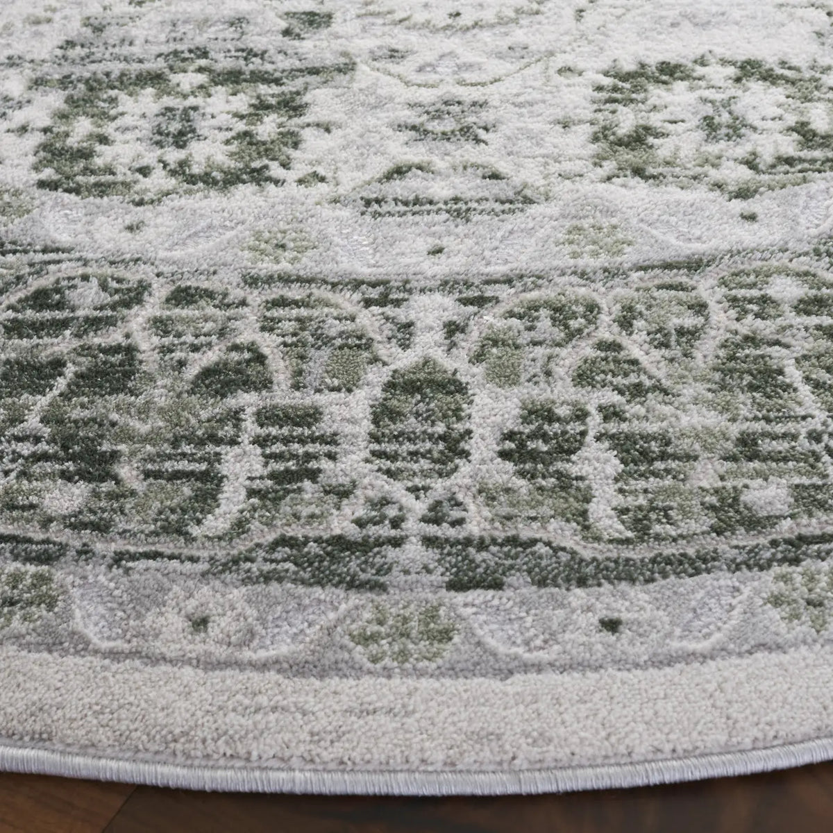 Safavieh Prestige 6'-7" x 6'-7" Rug in Ivory / Light Green