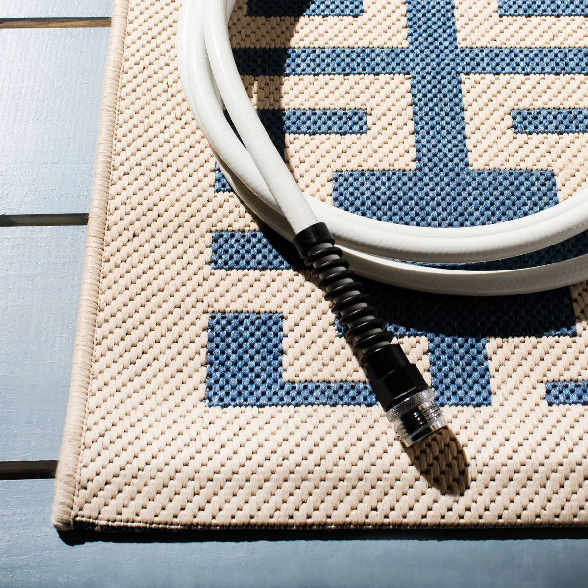 Safavieh Courtyard 6'-7" x 9'-6" Rug in Blue / Beige