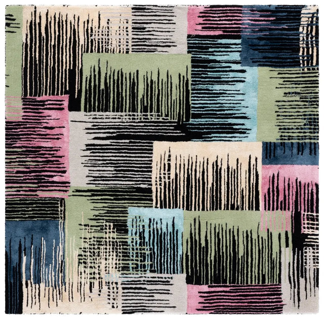 Safavieh Fifth Avenue 6'-0" x 6'-0" Rug in Black / Pink