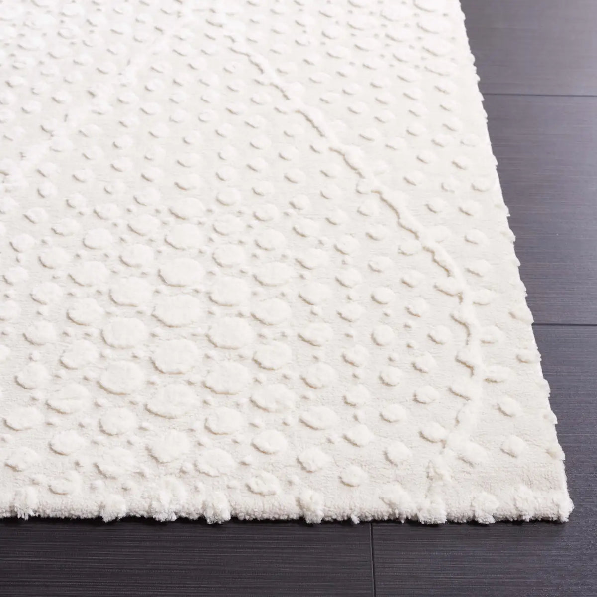 Safavieh Revive 4'-0" x 6'-0" Rug in Ivory