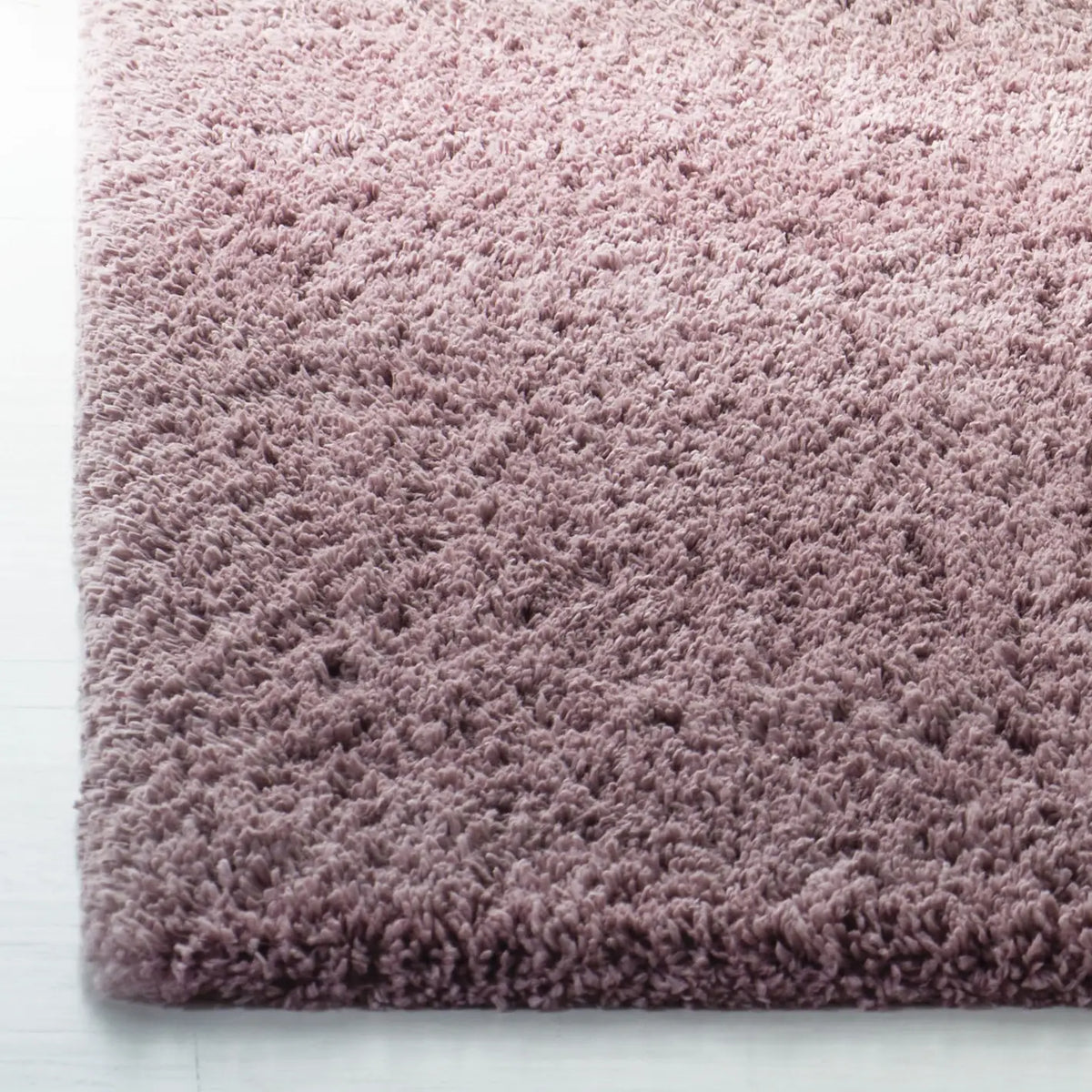 Safavieh Fontana Shag 800 4'-0" x 6'-0" Rug in Pink