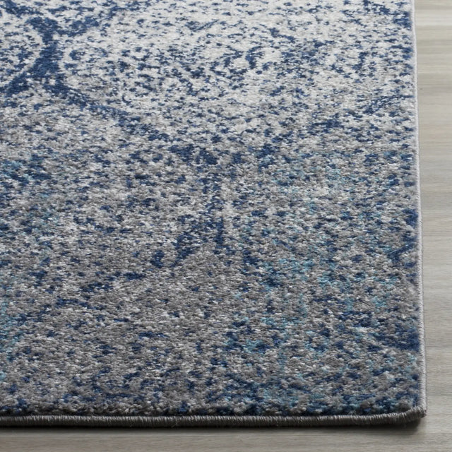 Safavieh Madison 4'-0" x 6'-0" Rug in Navy / Silver