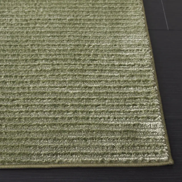 Safavieh Carter 5'-3" x 7'-6" Rug in Green