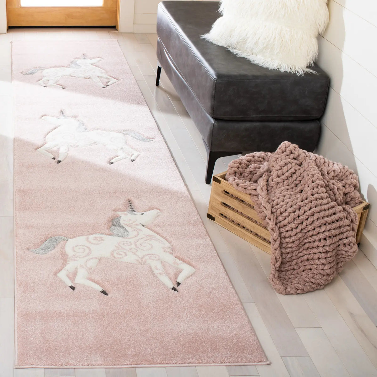 Safavieh Carousel Kids 100 2'-3" x 10'-0" Rug in Pink / Ivory