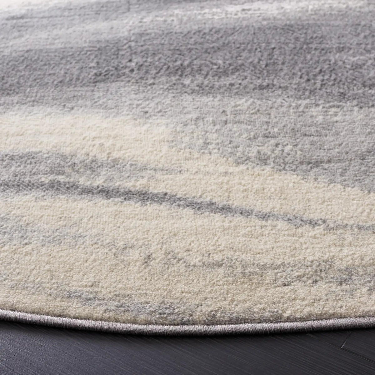 Safavieh Jasper 100 6'-7" x 6'-7" Rug in Grey / Ivory