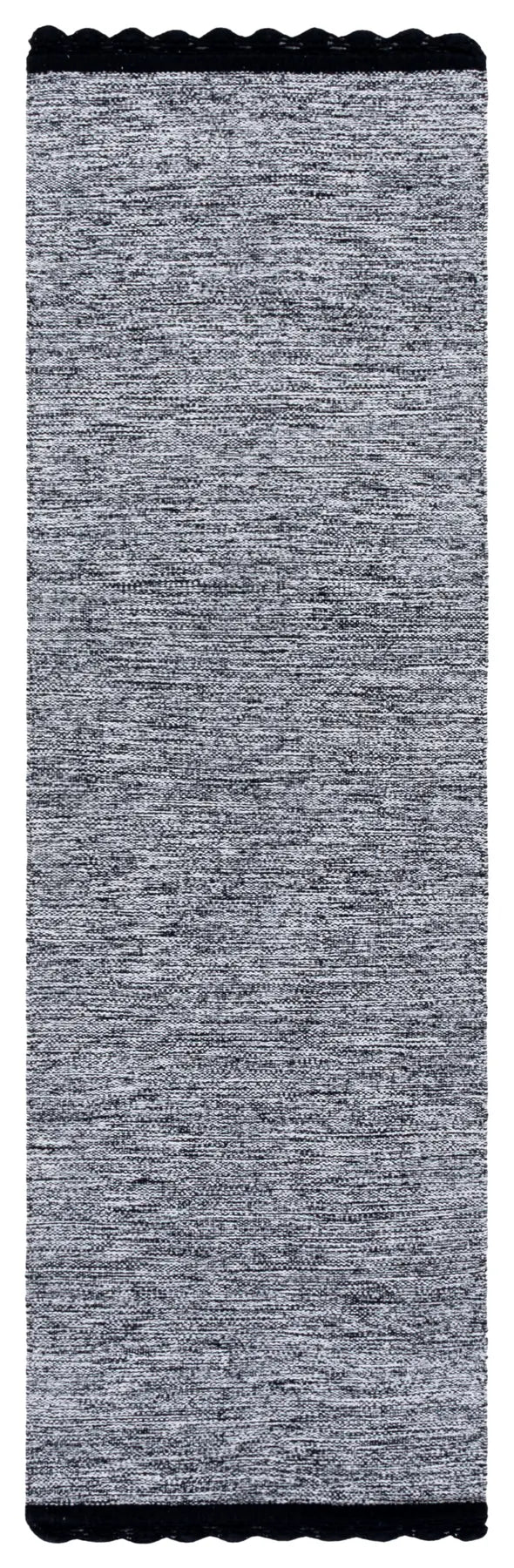 Safavieh Montauk 2'-3" x 7'-0" Rug in Black