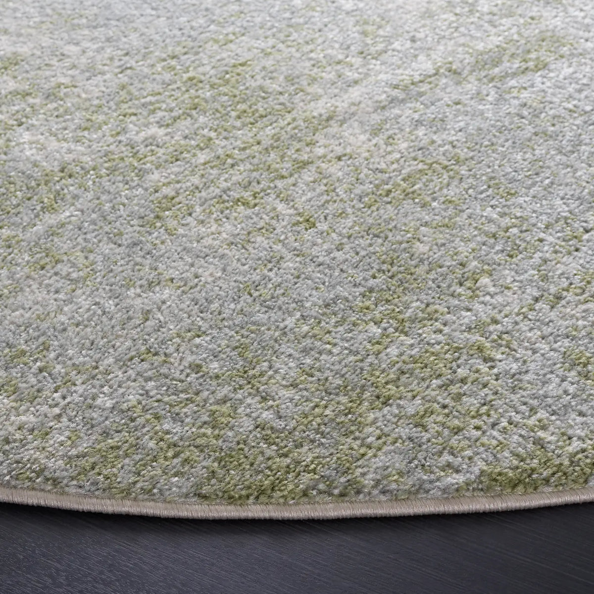 Safavieh Tulum 6'-7" x 6'-7" Rug in Ivory / Sage