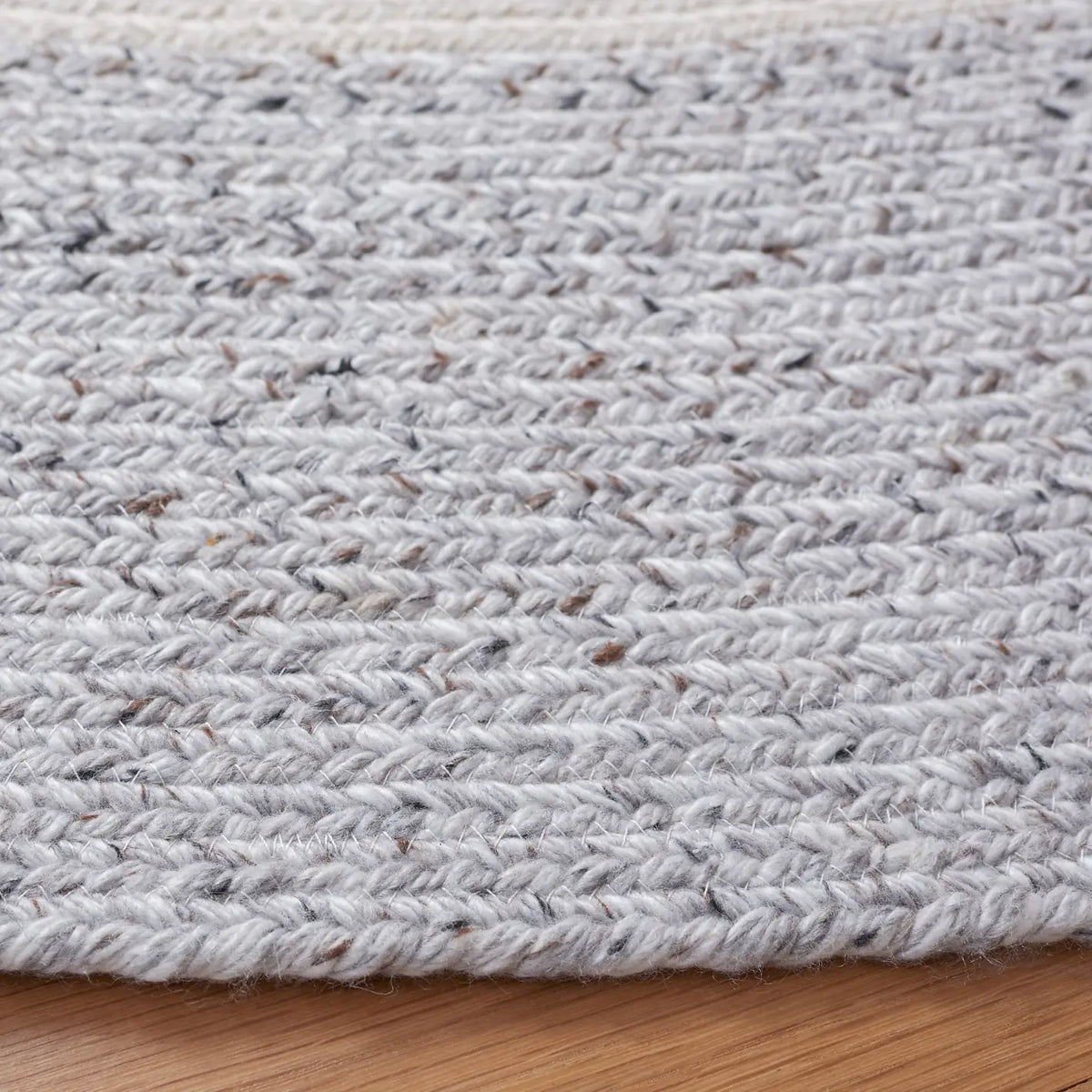 Safavieh Braided 5'-0" x 5'-0" Rug in Ivory / Light Grey