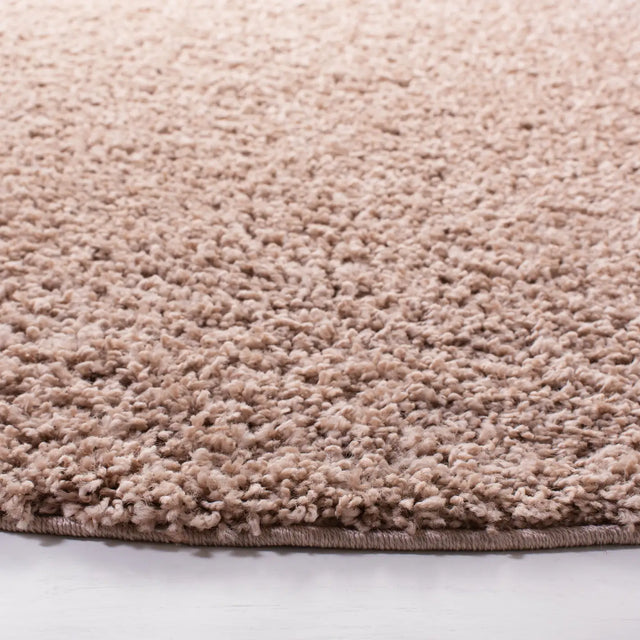 Safavieh Primo Shag 6'-7" x 6'-7" Rug in Beige