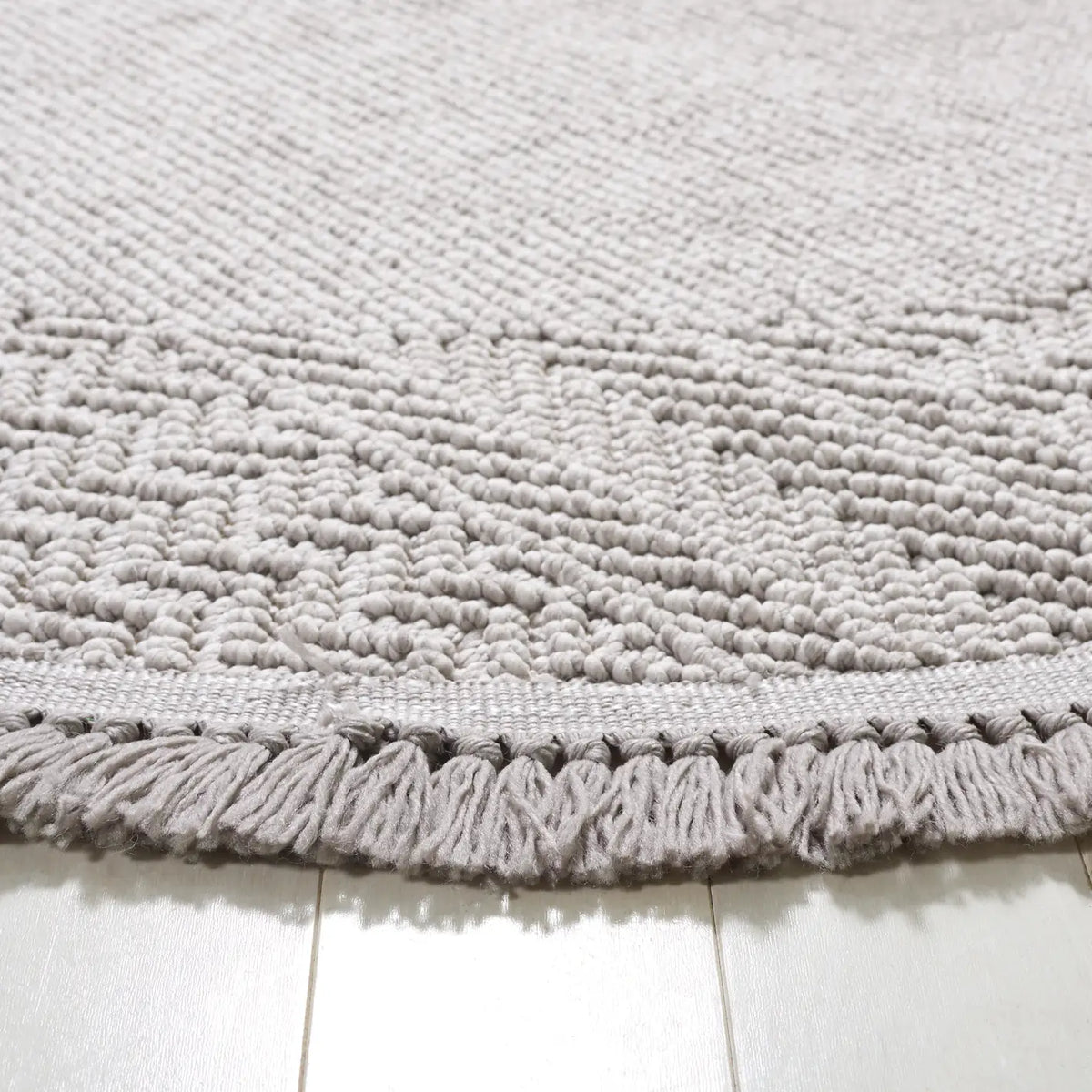 Safavieh Camden 5'-3" x 5'-3" Rug in Grey