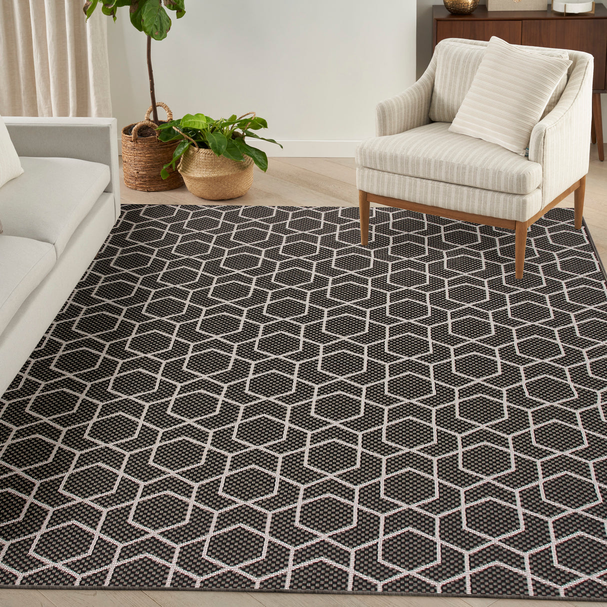 Nourison Horizon Indoor/Outdoor HOZ01 Black Contemporary Area Rugs