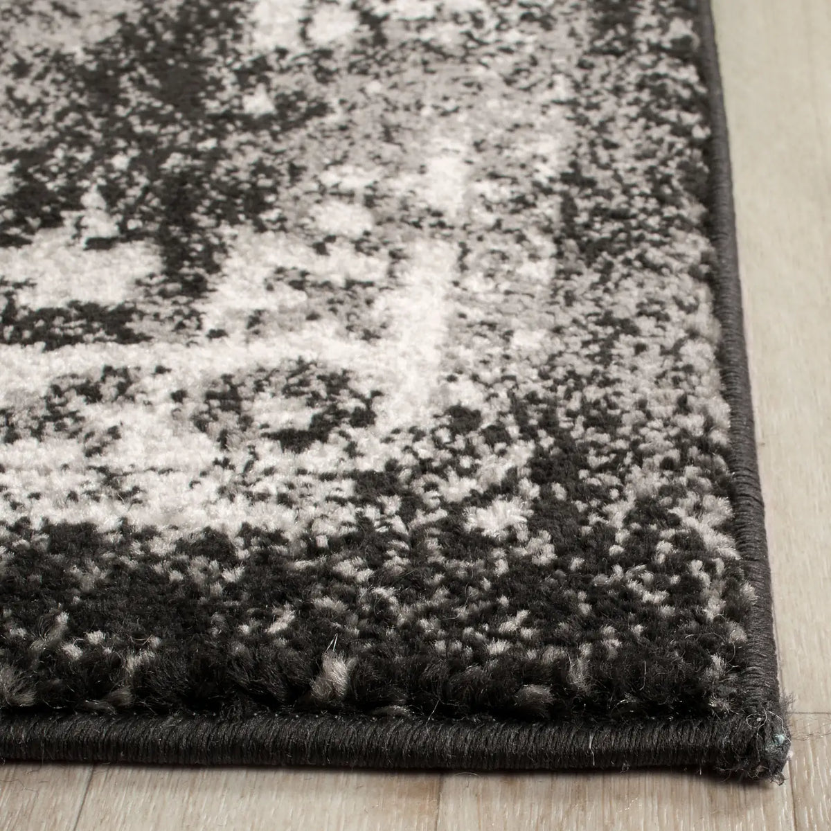 Safavieh Evoke 10'-0" x 14'-0" Rug in Black / Grey