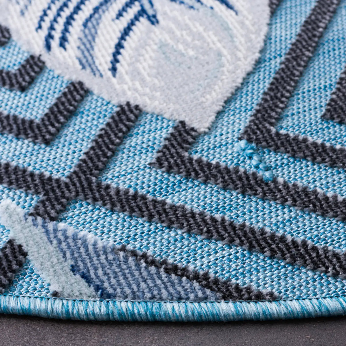 Safavieh Cabana 6'-5" x 6'-5" Rug in Aqua / Navy
