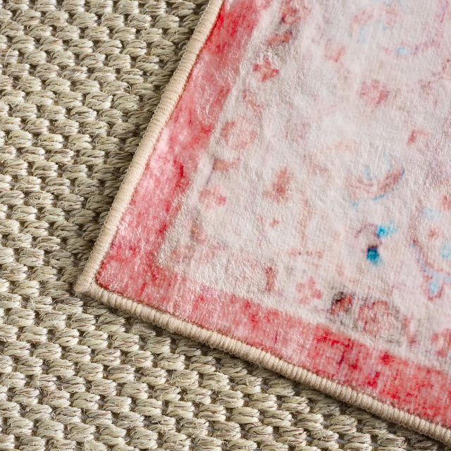Safavieh Martha Stewart Washable 5'-0" x 7'-0" Rug in Rust / Gold