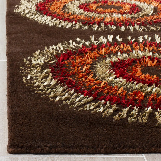 Safavieh Soho 3'-6" x 5'-6" Rug in Brown / Gold