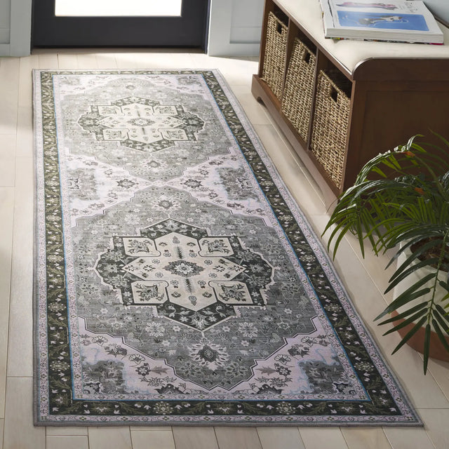 Safavieh Tucson 2'-6" x 8'-0" Rug in Green / Light Green
