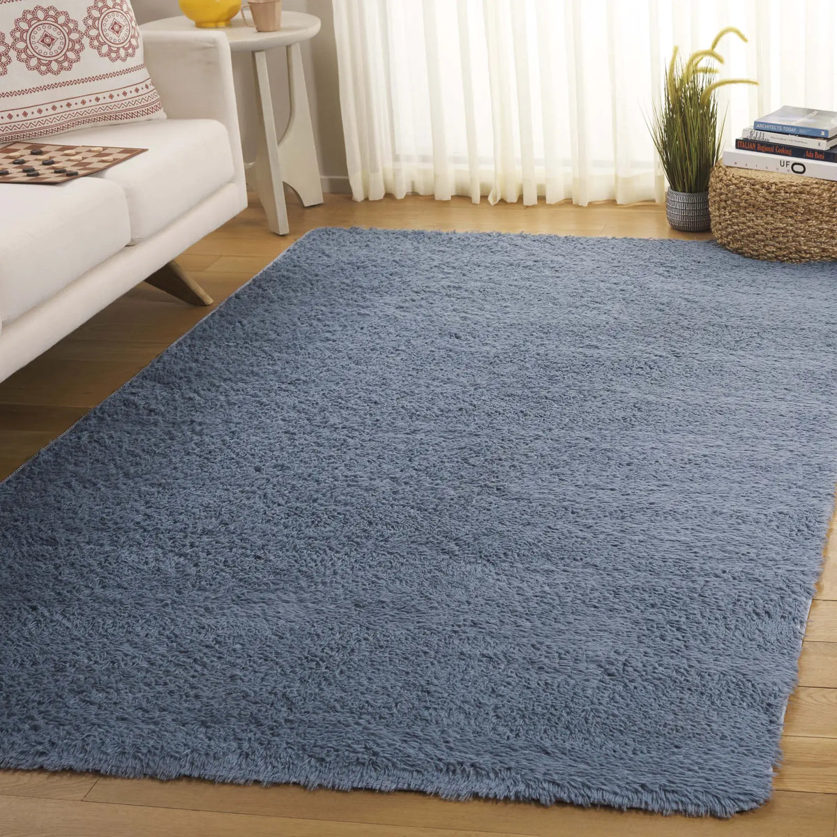 Safavieh Rainbow Shag 4'-0" x 6'-0" Rug in Grey