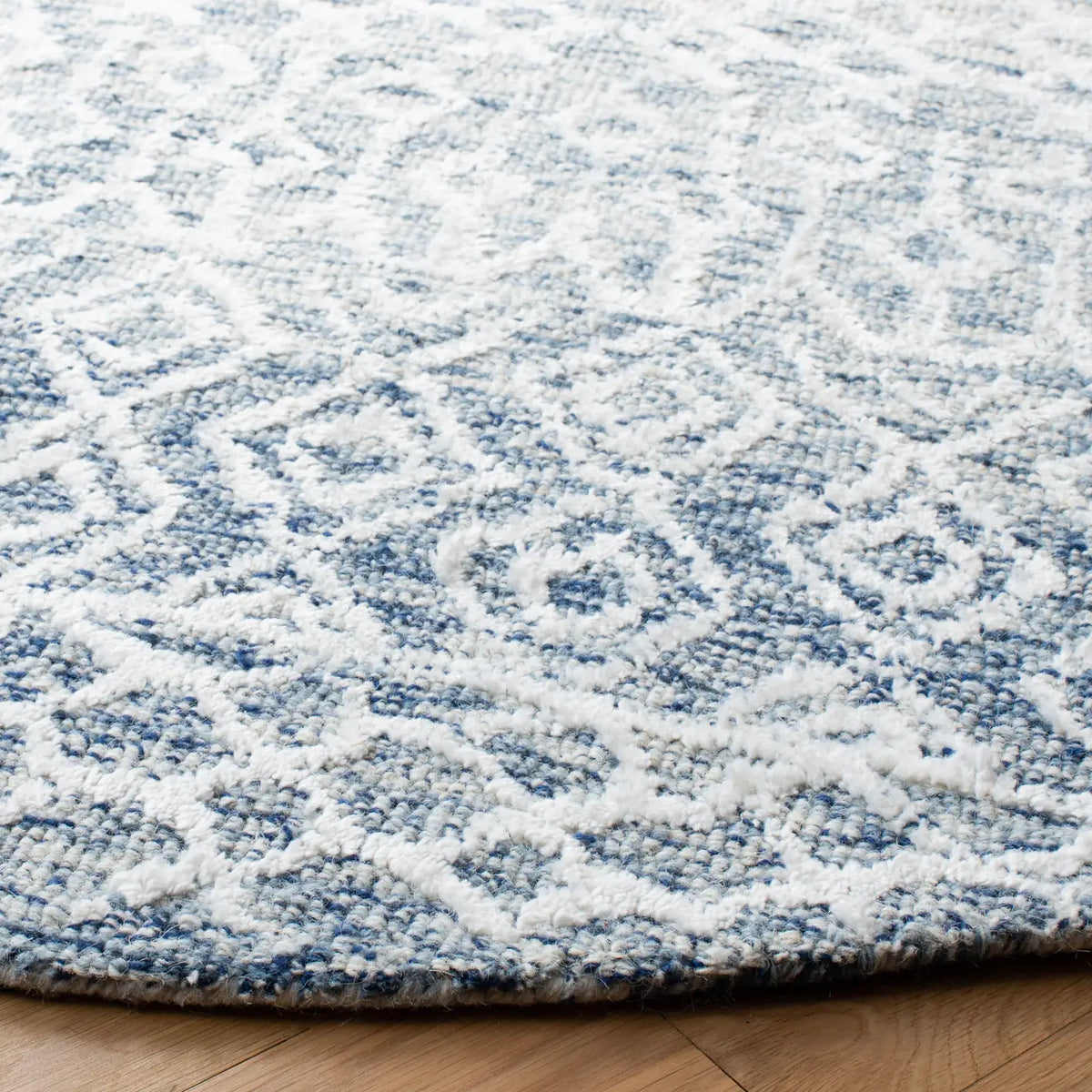 Safavieh Glamour 6'-0" x 6'-0" Rug in Blue / Ivory