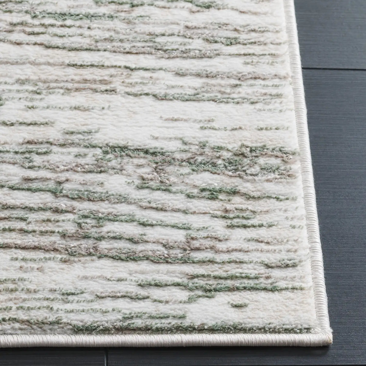 Safavieh Orchard 4'-0" x 6'-0" Rug in Grey / Green