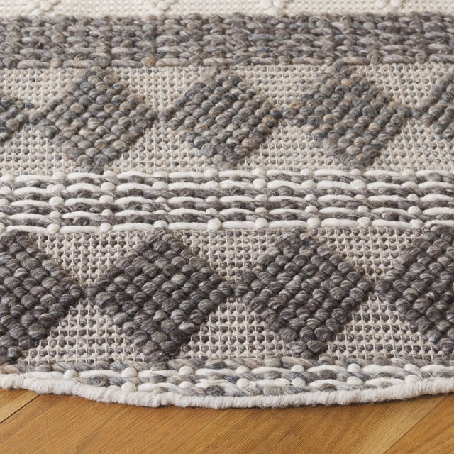 Safavieh Natura 6'-0" x 6'-0" Rug in Ivory / Black