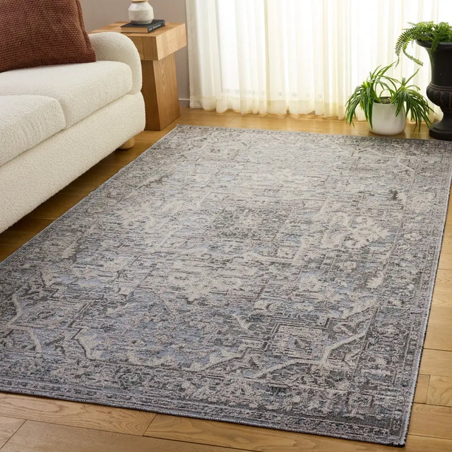 Safavieh Miranda 5'-0" x 8'-0" Rug in Grey / Ivory