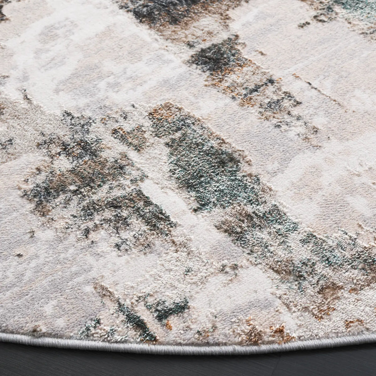 Safavieh Alenia 100 6'-7" x 6'-7" Rug in Grey / Beige