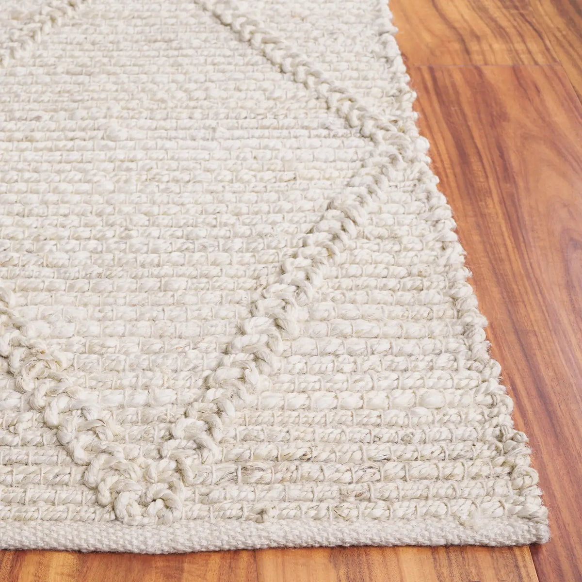 Safavieh Martha Stewart 5'-0" x 8'-0" Rug in Natural
