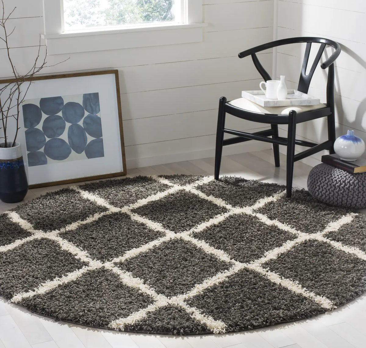 Safavieh Sgd-Dallas Shag 6'-0" x 6'-0" Rug in Dark Grey / Ivory