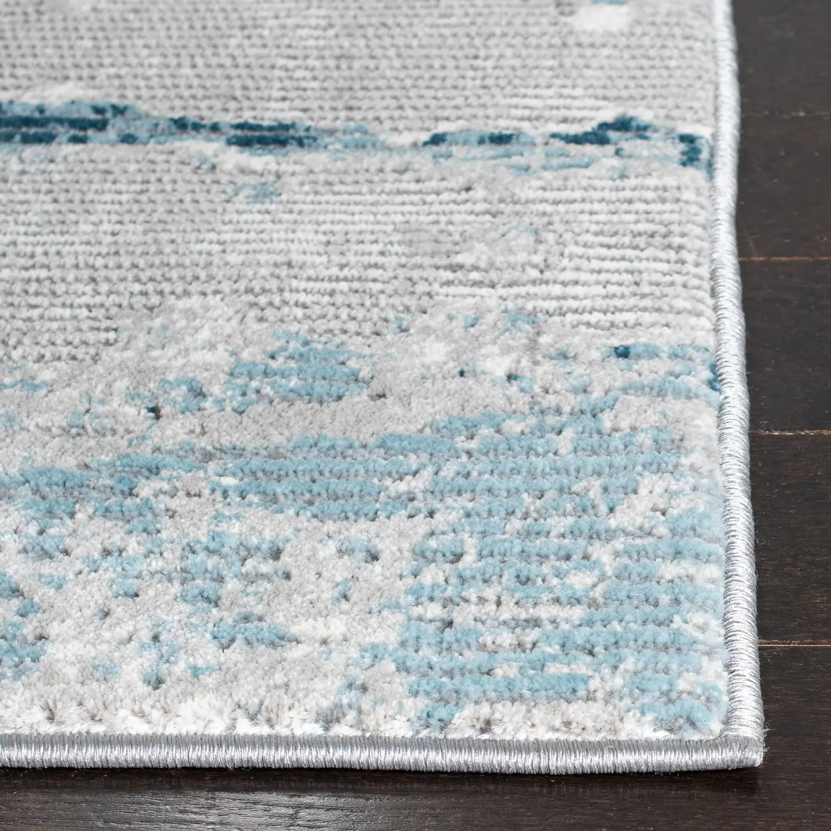 Safavieh Meadow 500 4'-0" x 6'-0" Rug in Light Grey / Blue