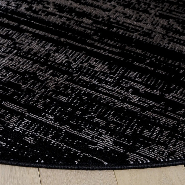 Safavieh Mila 6'-7" x 6'-7" Rug in Brown / Black