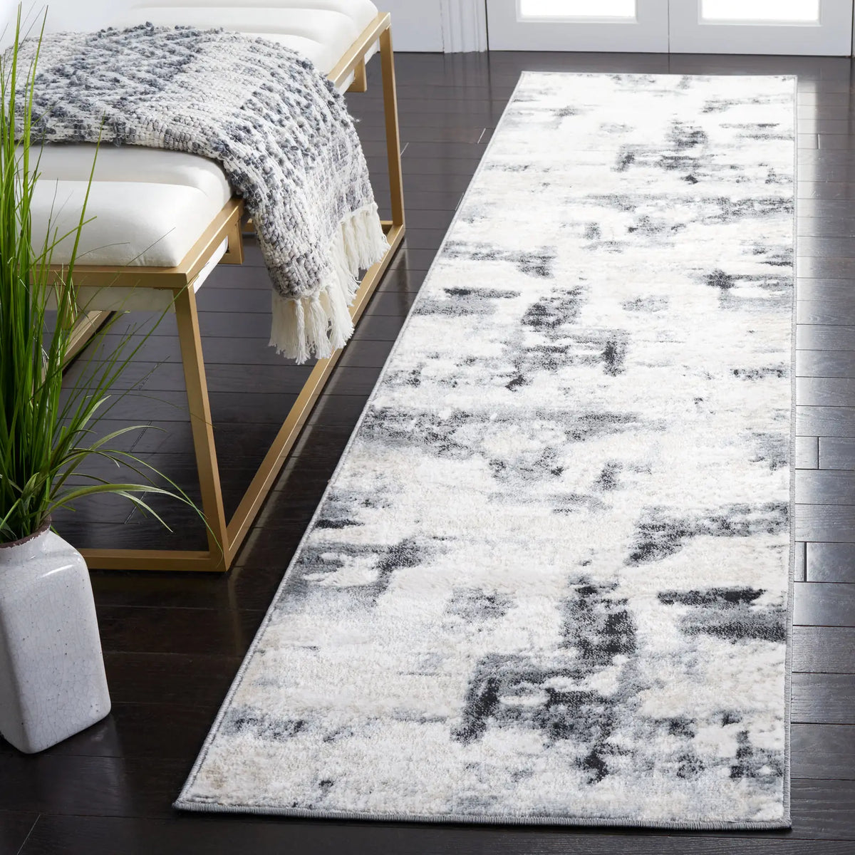 Safavieh Lagoon 2'-2" x 9'-0" Rug in Ivory / Charcoal