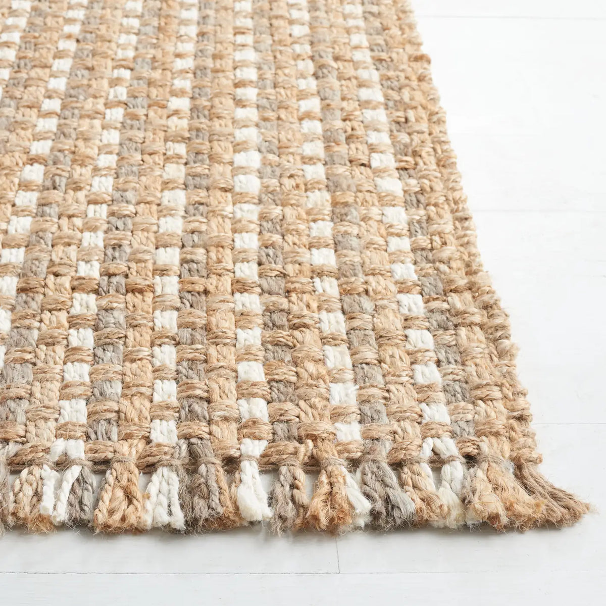 Safavieh Natural Fiber 4'-0" x 6'-0" Rug in Natural / Bleach