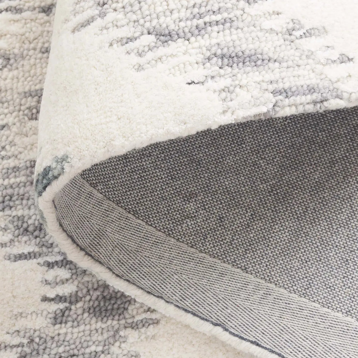 Safavieh Soho 4'-0" x 6'-0" Rug in Ivory / Grey