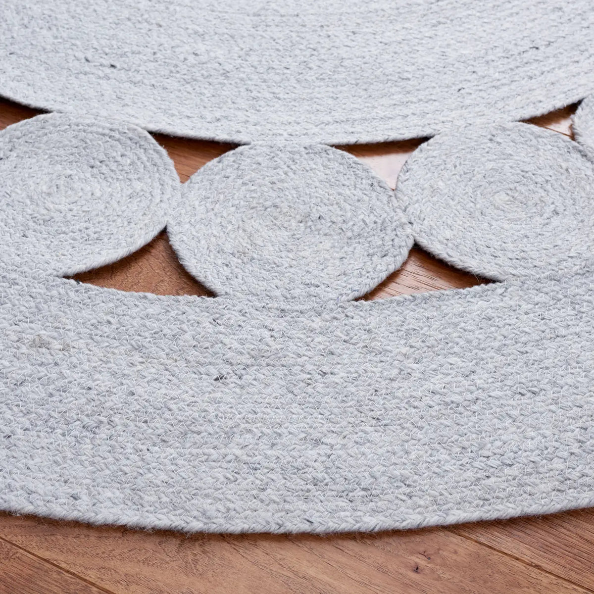 Safavieh Cape Cod 5'-0" x 5'-0" Rug in Grey