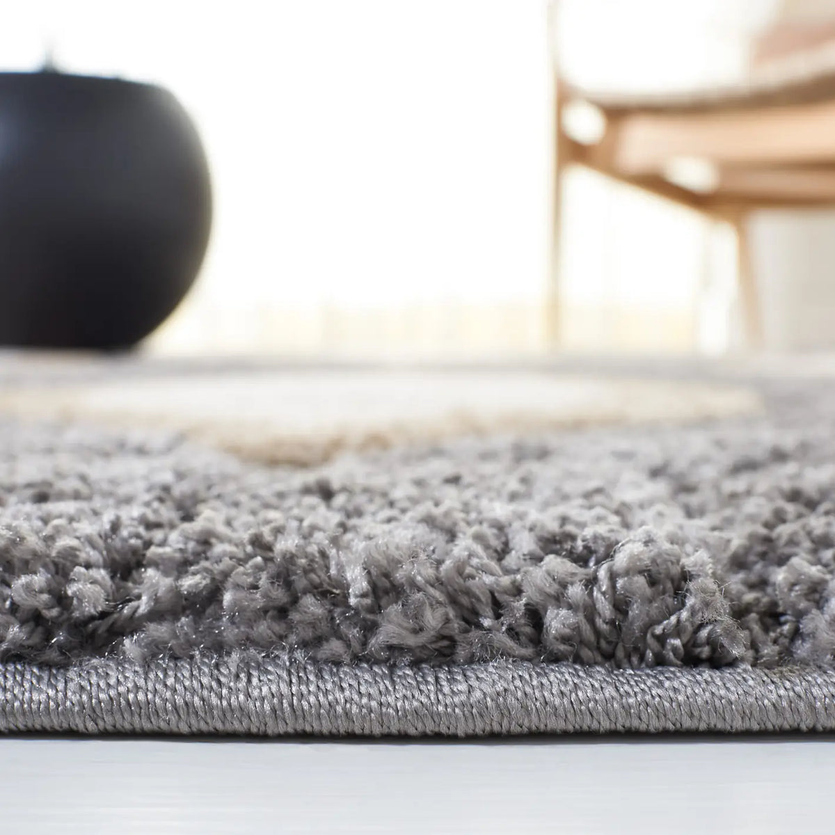 Safavieh Florida Shag 5'-3" x 7'-6" Rug in Grey / Ivory