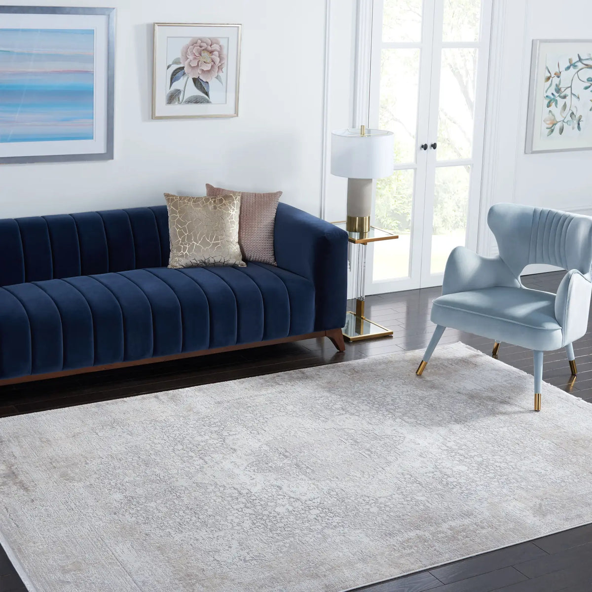 Safavieh Signature 400 5'-3" x 7'-7" Rug in Grey / Ivory